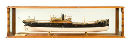 Lot 337 - A FINE MIRROR-BACK BUILDER'S MODEL FOR THE S.S. 'EZARDIAN' BY WILLIAM PICKERSGILL & SONS LTD, SUNDERLAND FOR THE GOOLE & WEST RIDING S.S. CO. LTD, CIRCA 1909