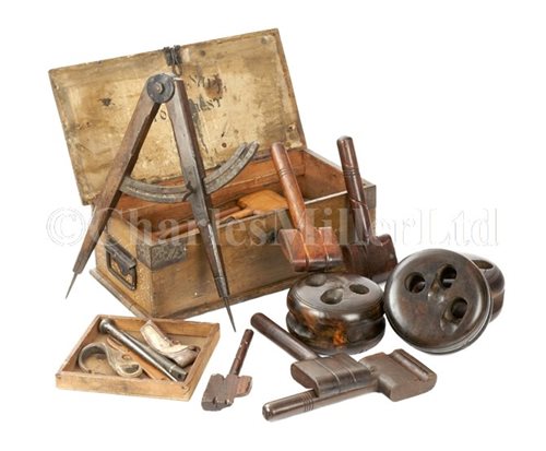 Lot 142 - Ø A WOODEN CHEST OF SAILMAKER'S TOOLS AND...