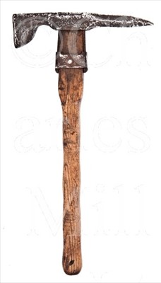 Lot 60 - A NAVAL BOARDING AXE, 18TH/19TH-CENTURY<br/>the...