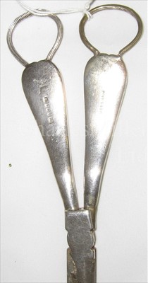 Lot 113 - A PAIR OF ELECTRO-PLATE TOOTHPICK VASES FOR...