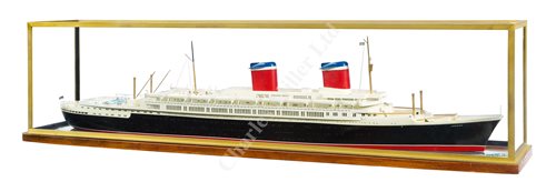 Lot 254 - A TRAVEL AGENT'S WATERLINE MODEL FOR THE S.S. AMERICA, CIRCA 1960