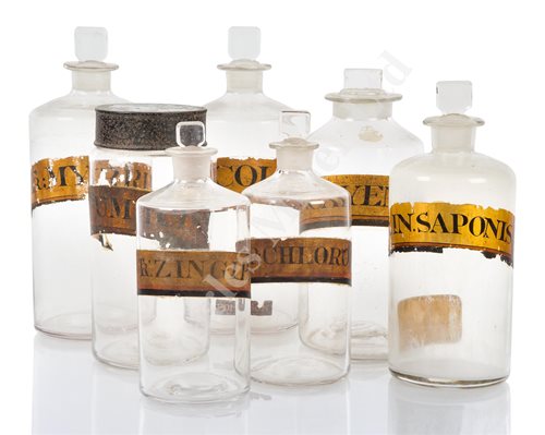 Lot 247 - A QUANTITY OF 19TH CENTURY CLEAR GLASS DRUG JARS