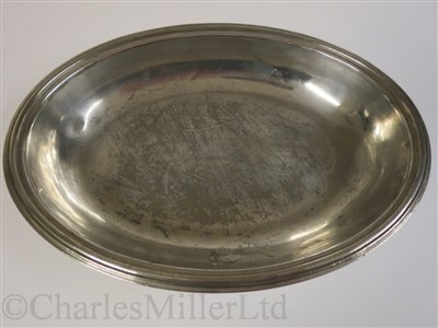 Lot 40 - CUNARD: A PLATED VEGETABLE TUREEN AND COVER