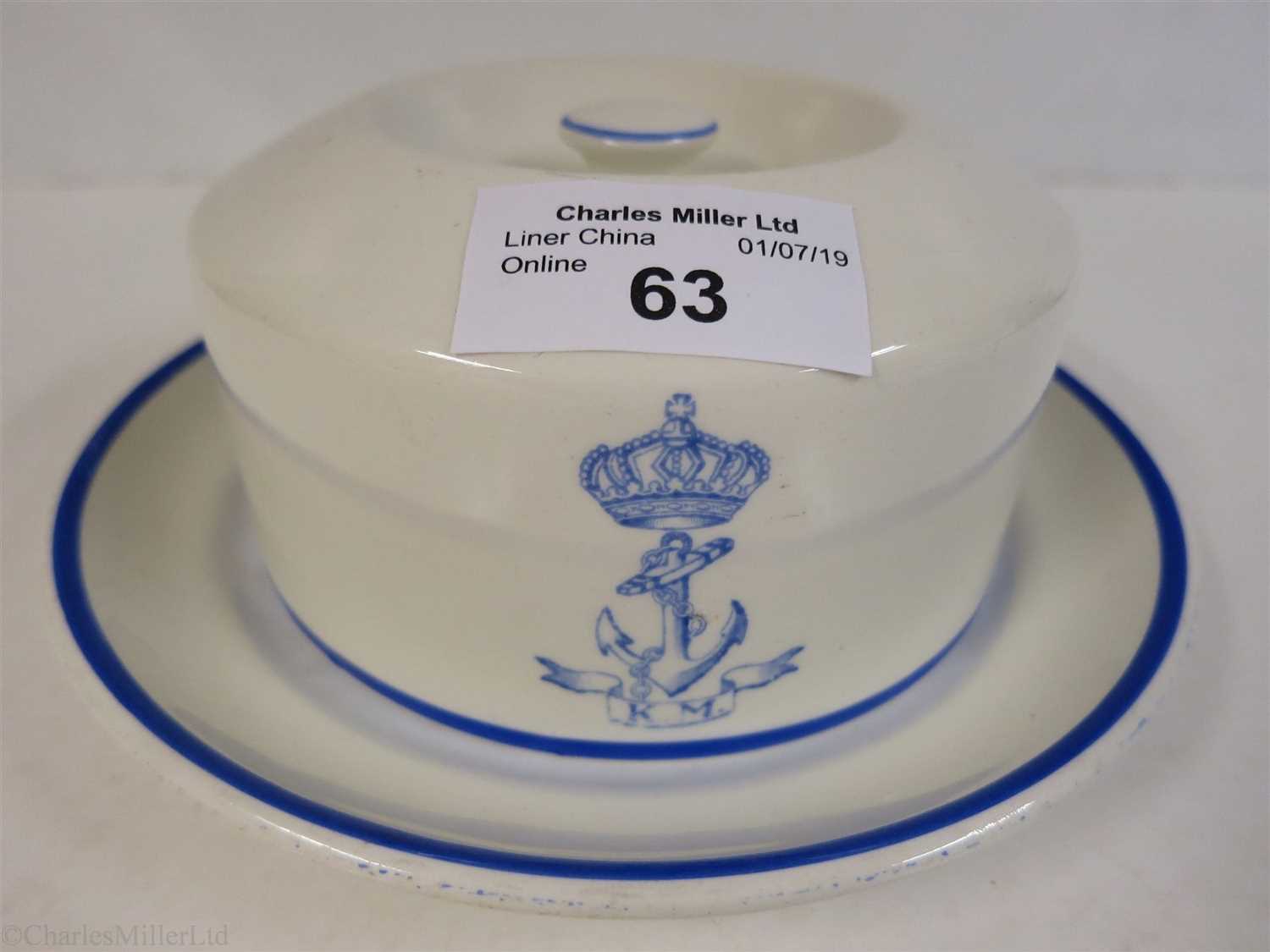 Lot 63 - K.M. SHIPPING COMPANY: A BUTTER DISH AND COVER BY GEORGE JONES & SONS, CIRCA 1894
