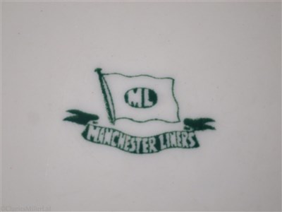 Lot 71 - MANCHESTER LINERS LIMITED: A DINNER PLATE BY DUNN BENNETT & CO. LTD., CIRCA 1910