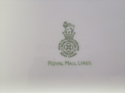 Lot 89 - Royal Mail Lines: a ‘rose’ pattern dinner plate