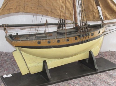 Lot 49 - AN ATTRACTIVE LATE 18TH/EARLY 19TH CENTURY SAILING MODEL OF A CUTTER