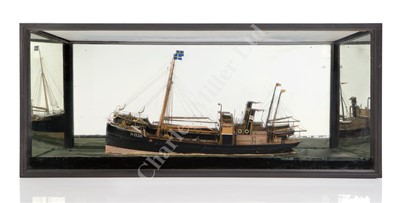 Lot 313 - AN ATTRACTIVE AND CONTEMPORARY WATERLINE MODEL OF THE HULL TRAWLER AUSTRALIA (H.1328), CIRCA 1892