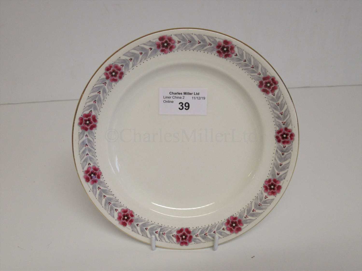 Lot 39 - D. Macbrayne Ltd: a side plate