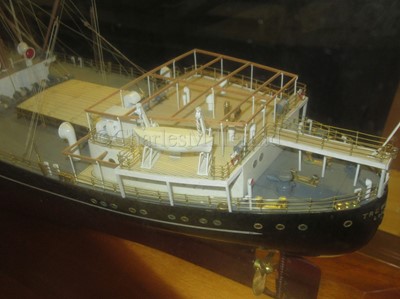 Lot 32 - A BOARDROOM MODEL FOR THE M.V. TREWIDDEN, BUILT BY READHEAD & SONS, SOUTH SHIELDS FOR HAIN STEAMSHIP COMPANY, 1960