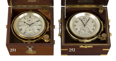 Lot 252 - A TWO-DAY HAMILTON MODEL 21 MARINE CHRONOMETER, MID-20TH-CENTURY