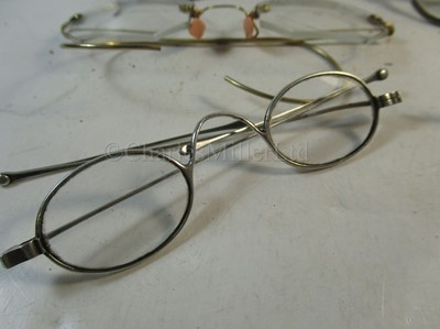 Lot 279 - A COLLECTION OF 18TH/19TH CENTURY SPECTACLES