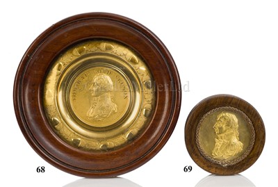 Lot 68 - A COMMEMORATIVE GILT BRASS TONDO FOR LORD NELSON AFTER PETER WYON, CIRCA 1806
