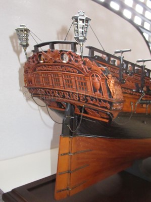 Lot 41 - A VERY FINE 1:36 SCALE ADMIRALTY BOARD STYLE MODEL FOR THE SIXTH RATE 28 GUNS SHIP ENTERPRISE [1774]