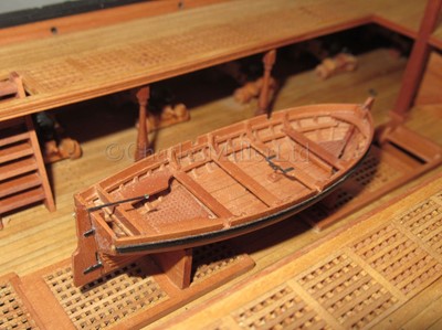 Lot 43 - A FINELY BUILT AND  CARVED 1:72 SCALE NAVY BOARD STYLE OF 44-GUN SWEDISH HEAVY FRIGATE VENUS [1783]