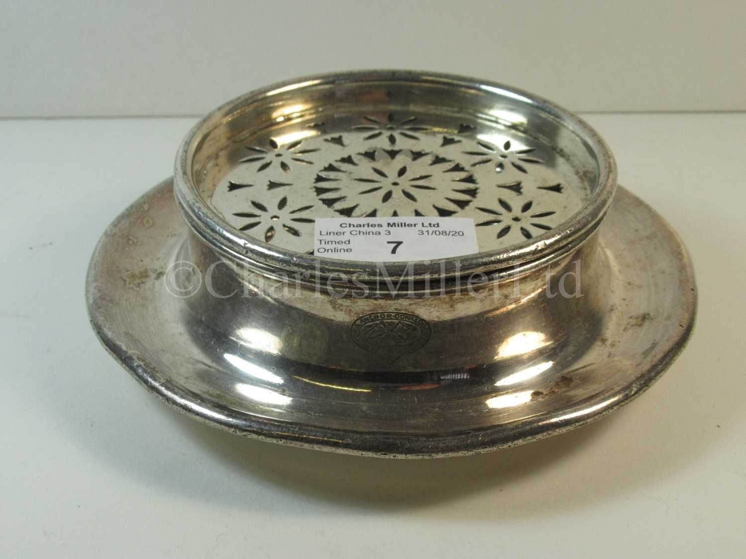 Lot 7 - An Anchor Line plated butter dish