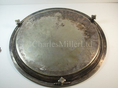 Lot 42 - A Clyde Shipping Company Ltd plated serving tray, with three feet