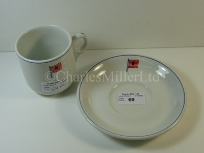 Lot 69 - A Hunting & Son cup and saucer