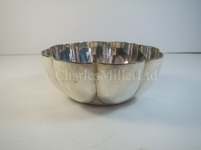 Lot 73 - A New Zealand Shipping Company plated finger bowl