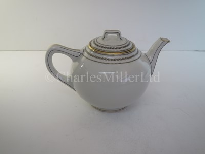 Lot 96 - A Red Star Line tea pot