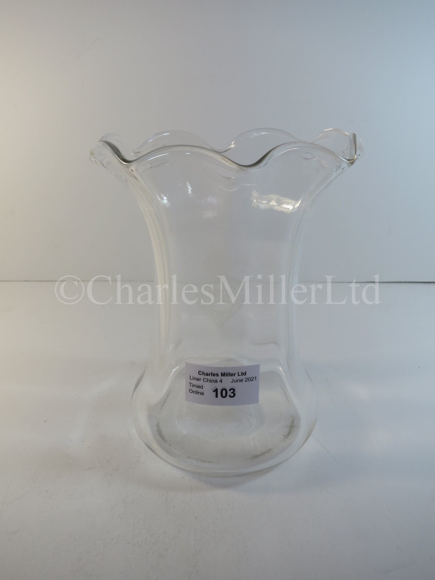 Lot 100 A Royal Mail Steam Packet Company glass vase