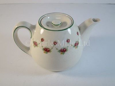 Lot 113 - A Union Castle Line tea pot