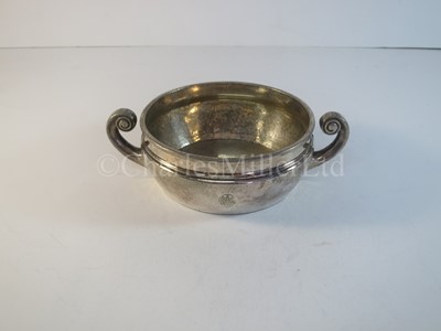 Lot 120 - A United American Line plated two-handled bowl