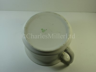 Lot 124 - A Wilson Line chamber pot