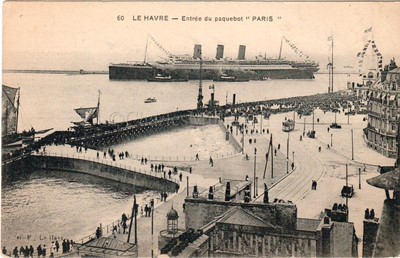 Lot 87 - A COLLECTION OF MARITIME POSTCARDS