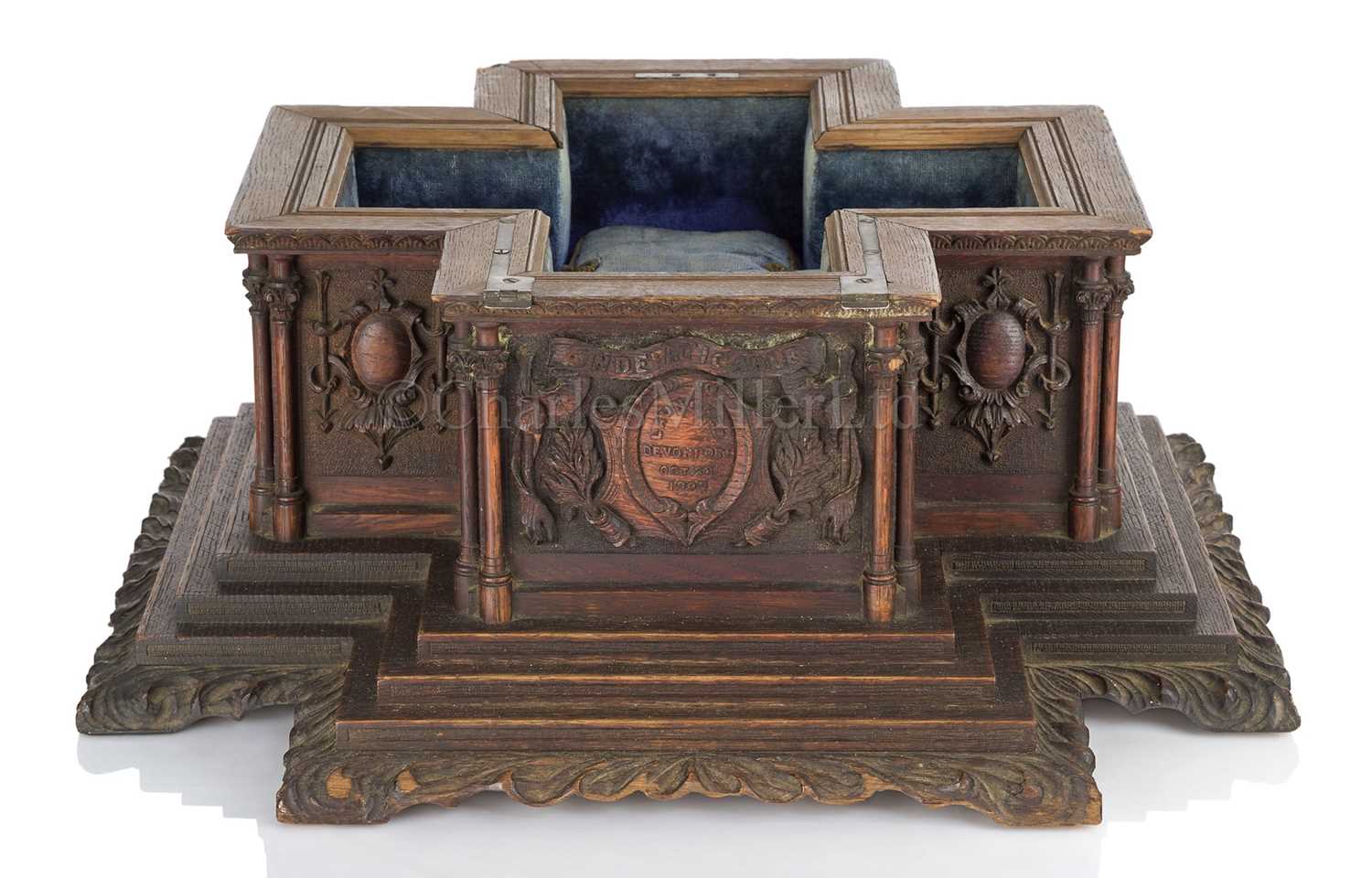 Lot 186 - THE LAUNCHING CASKET FOR THE BATTLECRUISER H.M.S. INDEFATIGABLE, 1909