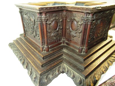 Lot 186 - THE LAUNCHING CASKET FOR THE BATTLECRUISER H.M.S. INDEFATIGABLE, 1909