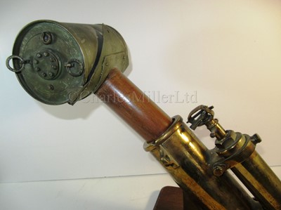 Lot 192 - A PRESENTATION MODEL DEPTH CHARGE LAUNCHER FOR H.M.S. LINNET BY THORNYCROFT, CIRCA 1917