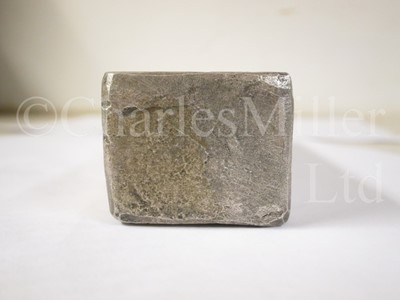 Lot 58 - † A DUTCH EAST INDIA COMPANY (V.O.C.) SILVER INGOT SALVAGED FROM THE ROOSWIJK CARGO, CIRCA 1739