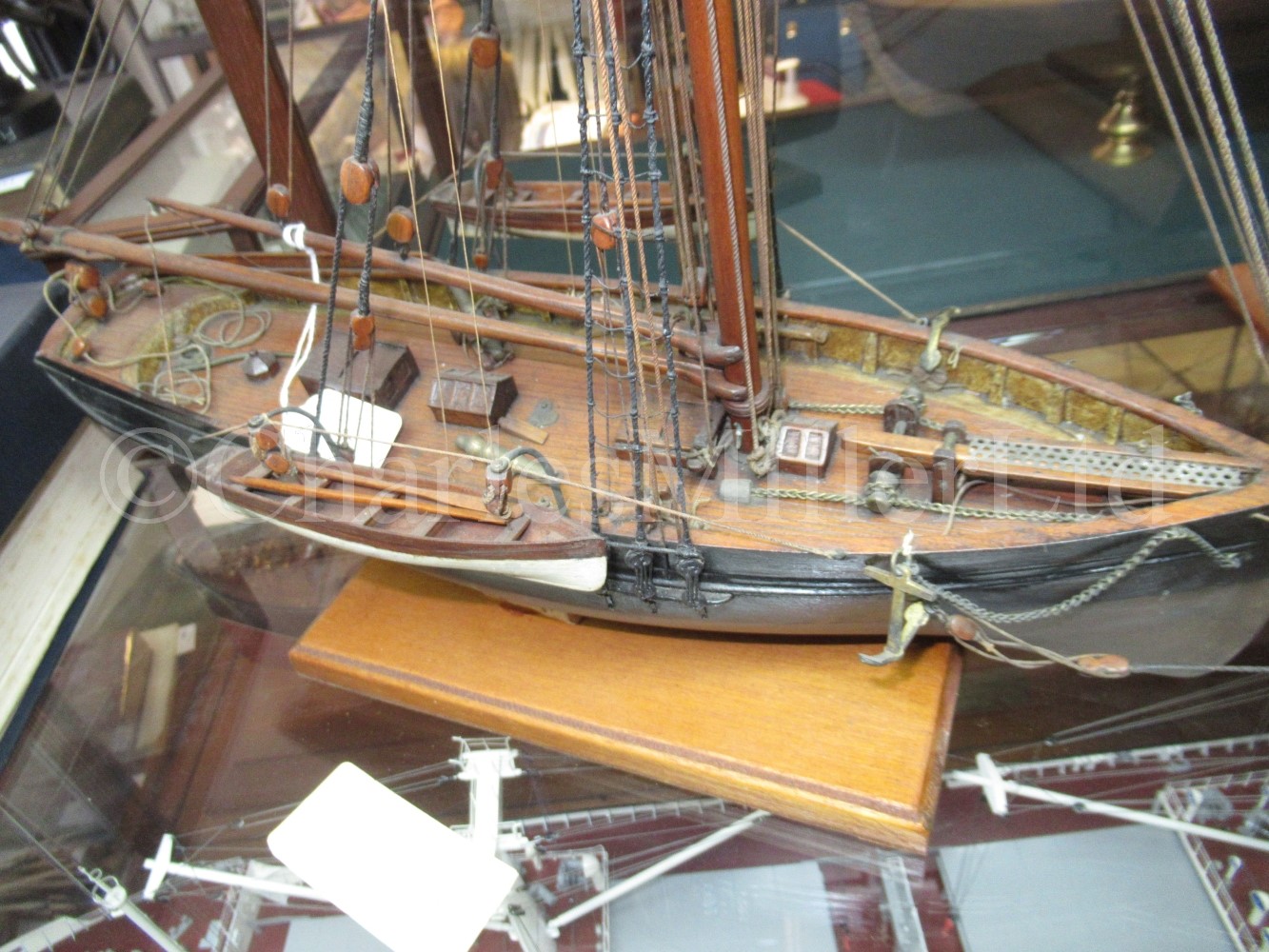 Lot 26 - A 19TH CENTURY MODEL FOR A GAFF-RIGGED PILOT