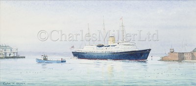 Lot 324 - COLIN M. BAXTER (BRITISH, 20TH/21ST CENTURY) : R.Y. ‘Victoria & Albert III’ entering Portsmouth Harbor; R.Y. ‘Britannia’ entering Portsmouth