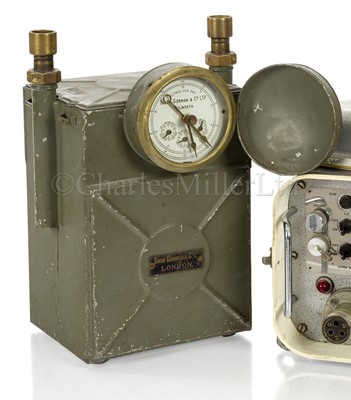 Lot 300 - AN AIR REGULATOR BY SIEBE, GORMAN & CO. LTD, TOLWORTH, CIRCA 1930