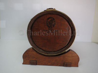 Lot 291 - A PUSSER’S NAVAL RUM BAR CASK