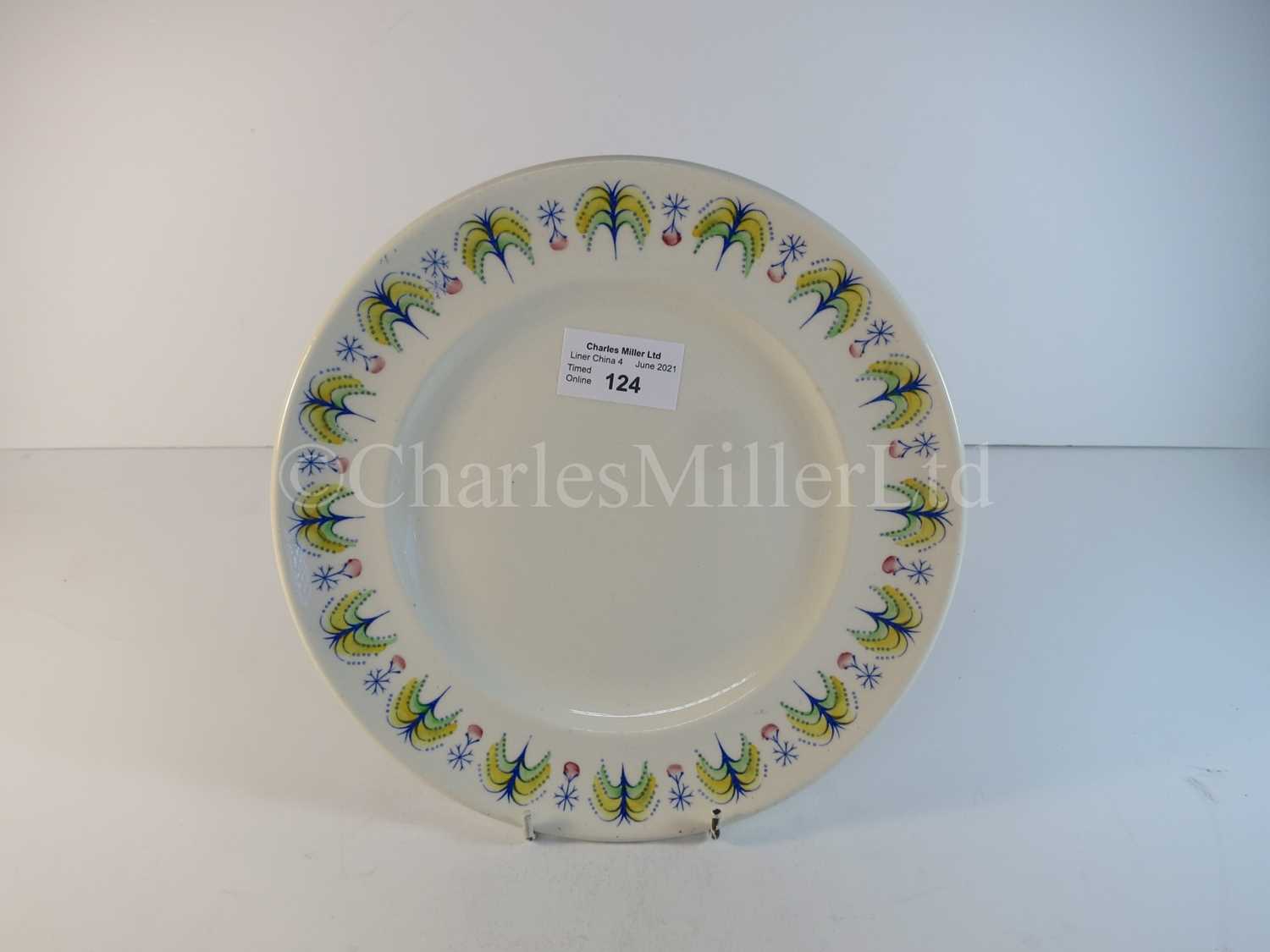 Lot 124 - A Union Castle Line plate -- 8½in. (21.5cm.) diameter