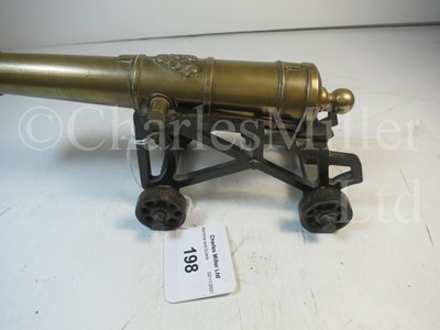 Lot 198 - A BRASS MODEL OF A NAVAL GUN, POSSIBLY 19TH CENTURY