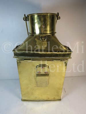 Lot 133 - A PAIR OF BULKHEAD ENGINE ROOM OIL LAMPS, CIRCA 1914