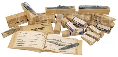 Lot 316 - AN HISTORICALLY INTERESTING SET OF 1:1250 SCALE AMERICAN WW2 RECOGNITION MODELS