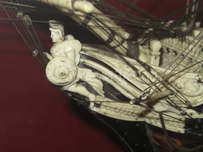 Lot 195 - A NAPOLEONIC FRENCH PRISONER OF WAR STYLE BONE AND TORTOISESHELL MODEL FOR A 40-GUN FIFTH-RATE FRIGATE