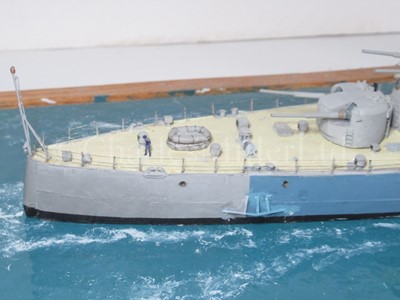 Lot 323 - A WELL-PRESENTED AND DETAILED 1:192 SCALE WATERLINE MODEL OF THE 'DIDO' CLASS LIGHT CRUISER H.M.S. CLEOPATRA, AS DEPICTED IN 1940