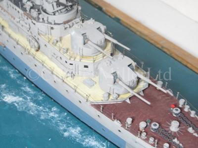Lot 323 - A WELL-PRESENTED AND DETAILED 1:192 SCALE WATERLINE MODEL OF THE 'DIDO' CLASS LIGHT CRUISER H.M.S. CLEOPATRA, AS DEPICTED IN 1940