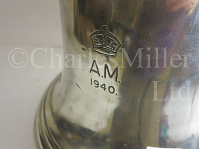 Lot 333 - AN AIR MINISTRY RAF SCRAMBLE BELL, 1940