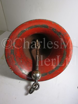 Lot 333 - AN AIR MINISTRY RAF SCRAMBLE BELL, 1940