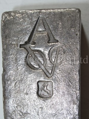 Lot 222 - A DUTCH EAST INDIA COMPANY (V.O.C.) SILVER INGOT SALVAGED FROM THE ROOSWIJK CARGO, CIRCA 1739