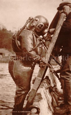 Lot 95 - A GROUP OF EARLY 20TH CENTURY DIVING PHOTO-POSTCARDS