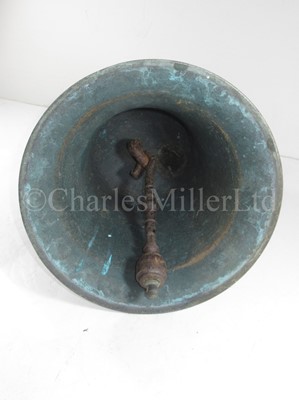 Lot 275 - AN AIR MINISTRY SCRAMBLE BELL, 1942