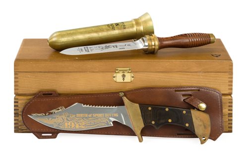 Lot 197 - A COMMEMORATIVE DIVING KNIFE BY WENOKA...